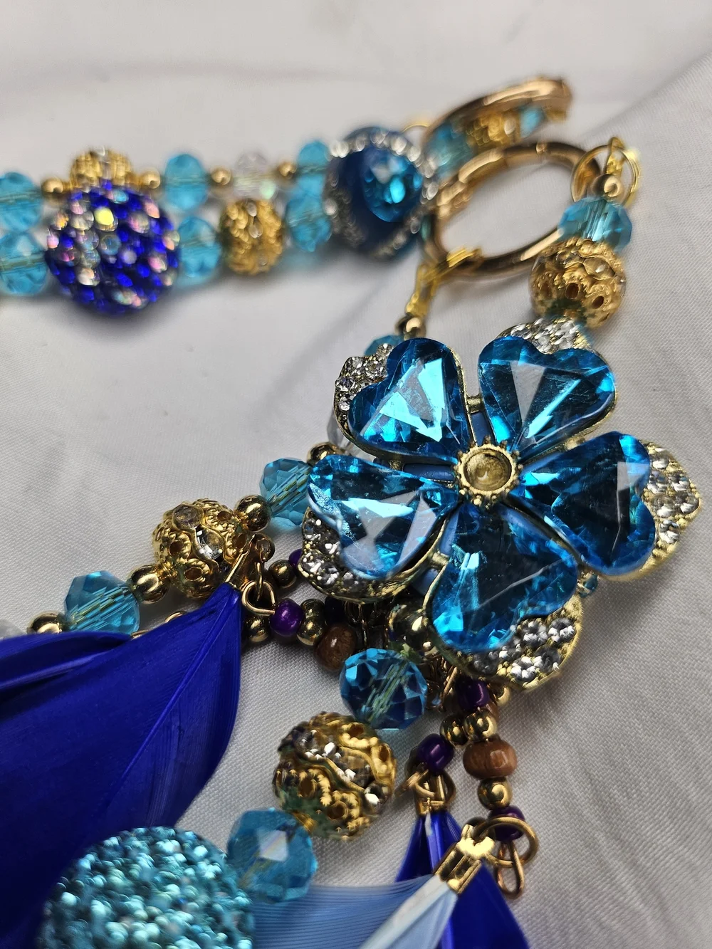 Elegant Gold & Blue Beaded Feather Earrings Necklace Set